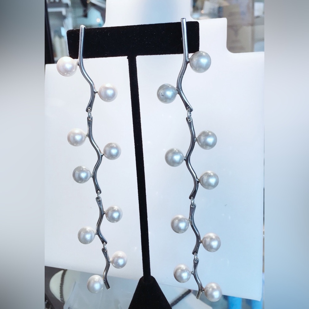 Martha Sturdy Pearl Earrings